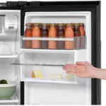 فضای داخلی يخچال ساید بای ساید بوش KAD90VB204